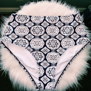 High wasted trendy swimsuit bottoms